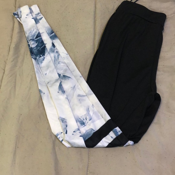 Leggings - Picture 1 of 1